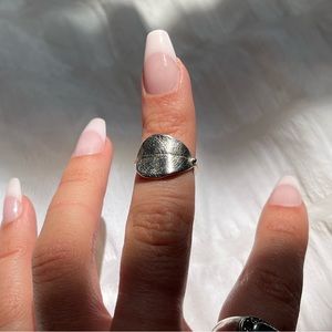 VERAMEAT Leaf Wrap Ring